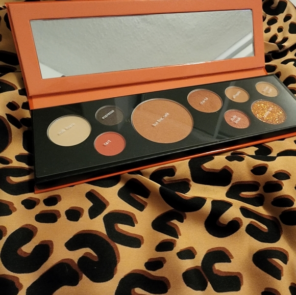 Touch in sol. Fill Up Orange Eyeshadow Palette - Picture 2 of 4
